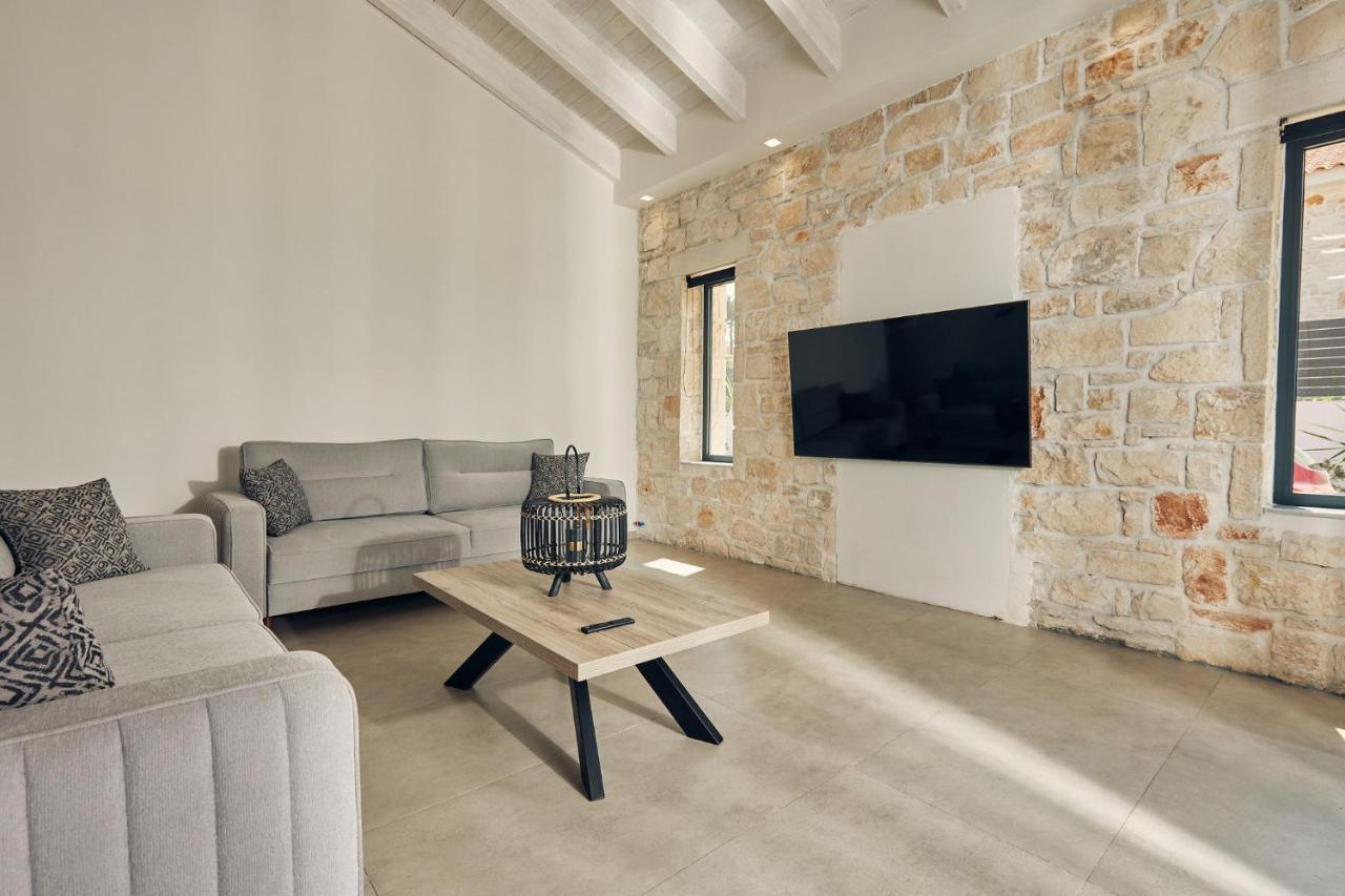 Mouzaki'S Stone Villas Volímai 외부 사진