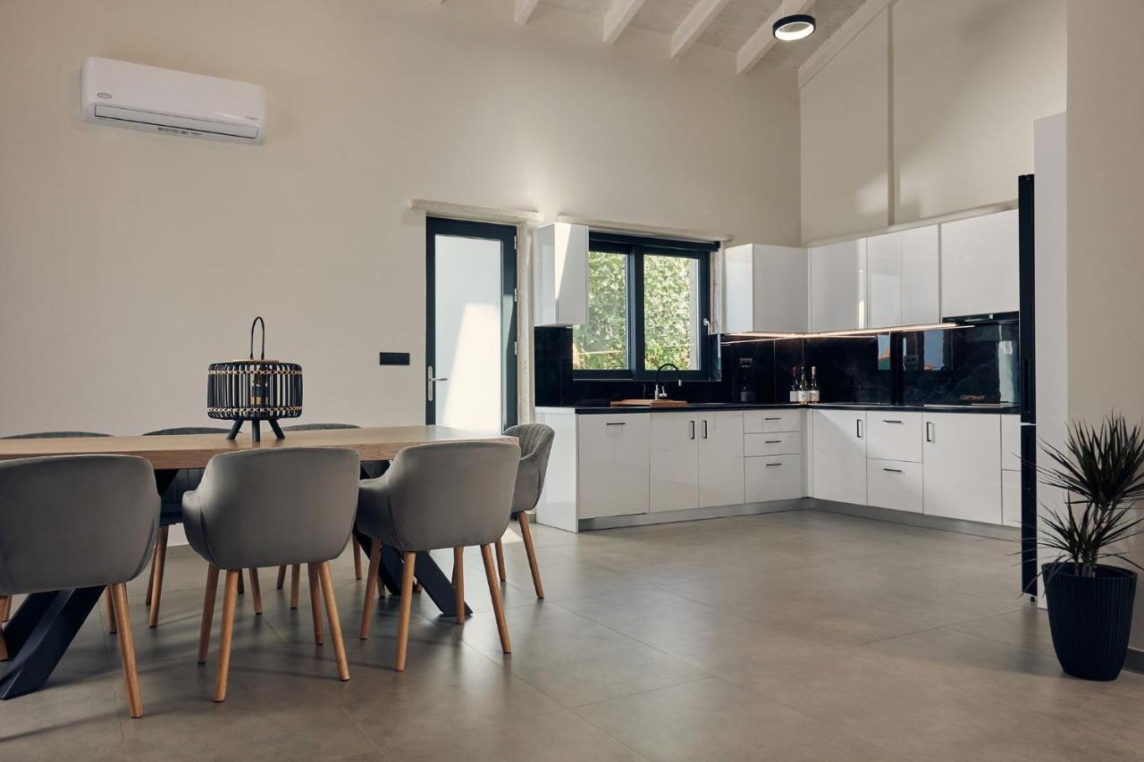 Mouzaki'S Stone Villas Volímai 외부 사진