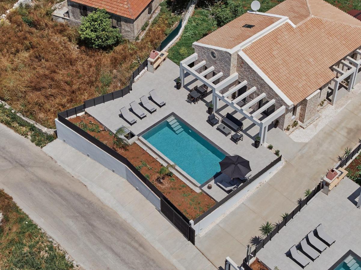 Mouzaki'S Stone Villas Volímai 외부 사진